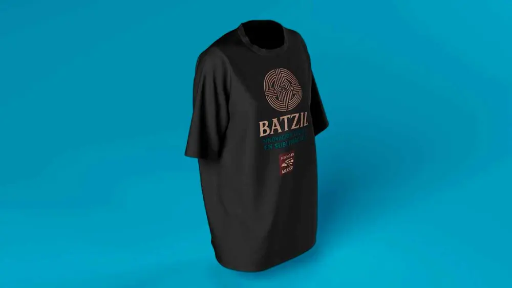 Playera negra de identidad Batzil